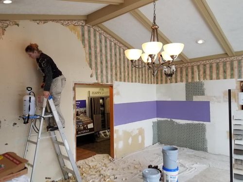 Wallpaper and Drywall for Whittier’s Legendary Painters in Shelby, OH