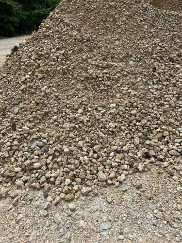 Sand for Tyler Sand Gravel And Excavation in Ben Wheeler, TX