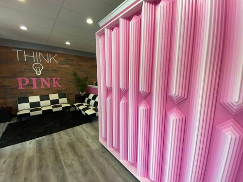 Faux Focal Walls for Full Circle Design in Louisville, OH