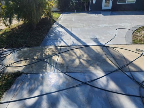 Concrete Cleaning for Zero Pressure Roof Cleaning INC in West Palm Beach, FL