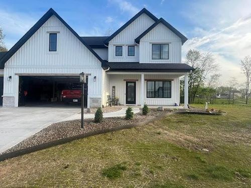 Landscape / Landscape Design for TNT Lawn Care in Wolcottville, IN