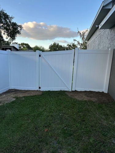 Vinyl Fence Installation for ASAP Fence & Gates - Central, FL in Leesburg, FL