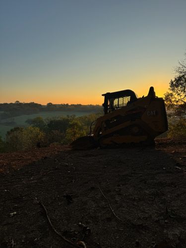 Excavation & Grading for DIRT PLUS LLC in Bowling Green, KY