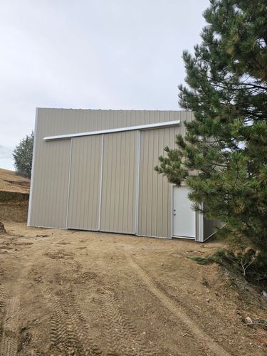 Pole Barn Construction for Blue Mountain Construction in Roundup, MT