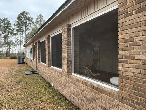 Screen Installation for Dampier Screening in Bonifay, FL