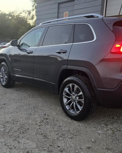 Full Detail Service for Luxury Auto Detail in Peoria, IL