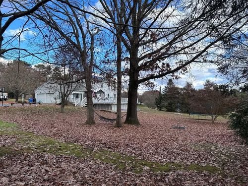 Shrub Trimming for Navedo’s Lawn Care LLC in Putnam, CT