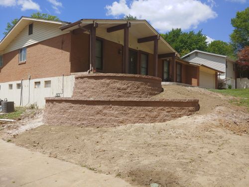 Retaining Wall Construction for VQ Land & Stone in St. Louis, MO