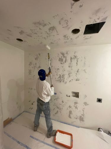 Drywall and Plastering for Mountain Custom Painters LLC in , 