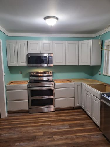 Kitchen and Cabinet Refinishing for McCoy's Painting  in Garden City, MI