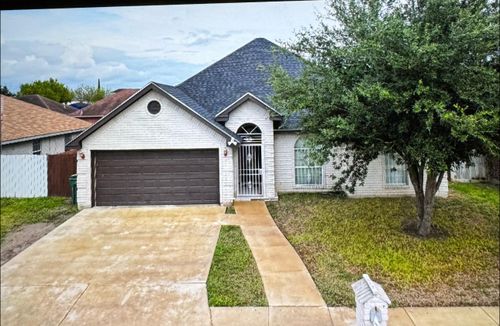 Fencing for Lala Home Solutions in San Juan, TX