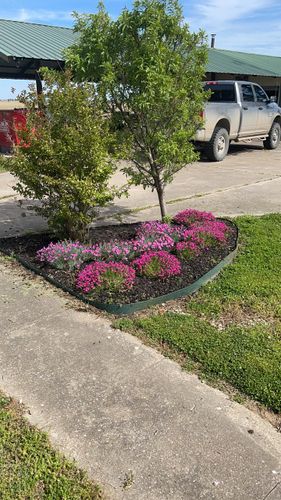 Fertilization for Delta Outdoors and Landscaping in Cooter, MO