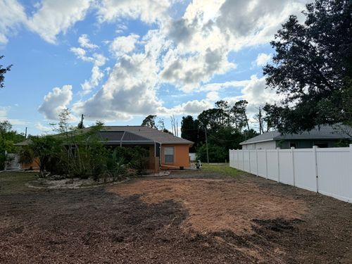 Stump Grinding for MX Trees LLC in Englewood, FL