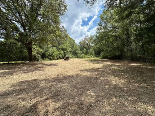  for White’s Land Maintenance in Milton,, FL