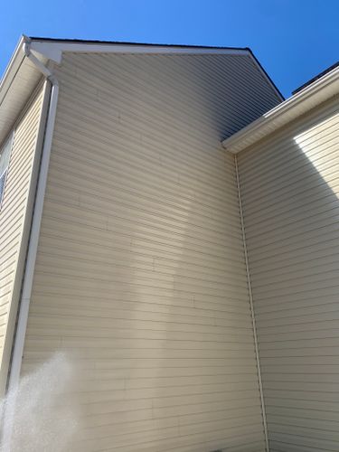 Commercial Cleaning for Calvert Clean Up, Pressure Washing & Hauling LLC in Pasadena, MD