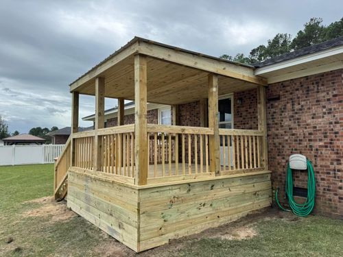 Decks & Porches for 4 In The Fire Fencing LLC in Darlington, SC