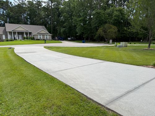 Landscaping for River City Elite Contractors in Jacksonville, FL