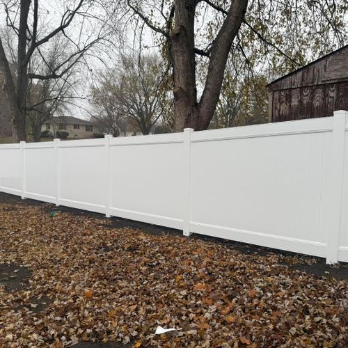 Fence Installation for Illinois Fence & Outdoors in Kewanee, IL