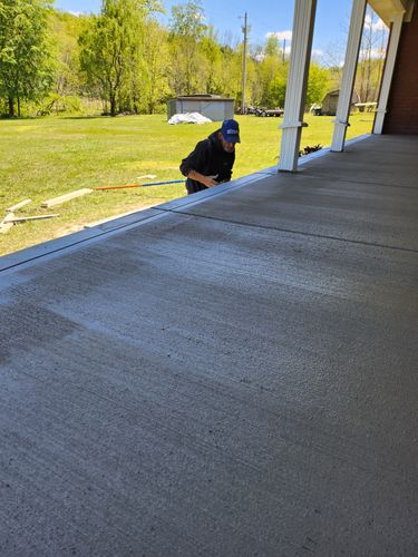 Concrete Patios for Hellards Excavation and Concrete Services LLC in Mount Vernon, KY