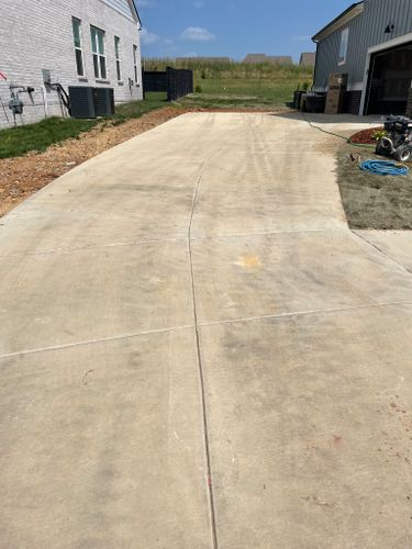 Driveway and Sidewalk Cleaning for First Class Pro Wash in Nashville, TN