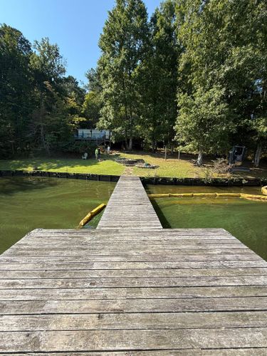 Mulch Installation for Top Notch Tractor Work LLC in Milledgeville, GA