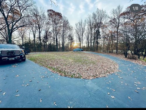 Leaf Removal for Nate's Property Maintenance LLC  in Lusby, MD