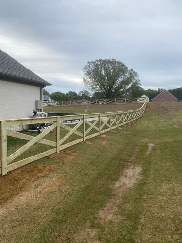 Fence Repair and Maintenance for Manning Fence, LLC in Hernando, MS