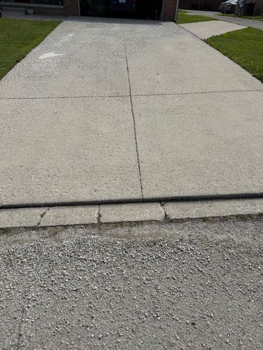 Driveway & Sidewalk Cleaning for Central KY Pressure Washing in Winchester, KY