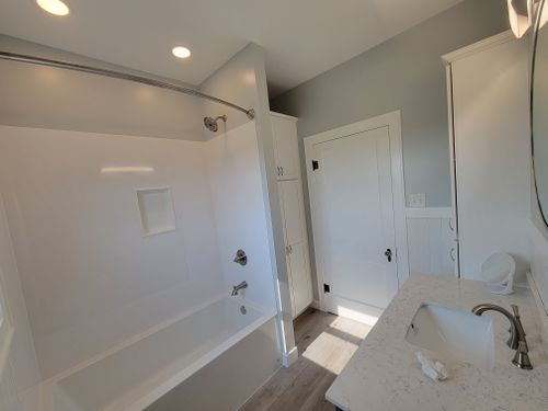 Kitchen and Bathroom Renovations for DLN Home Remodeling in Peru, IL