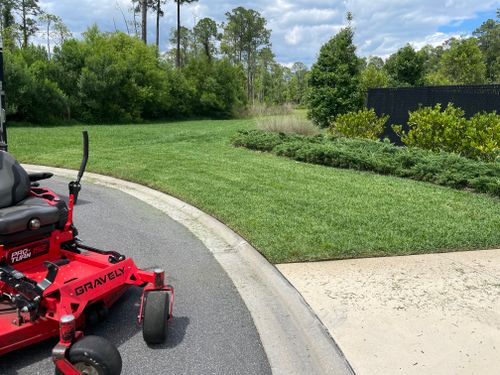 Lawn Care for River City Elite Contractors in Jacksonville, FL
