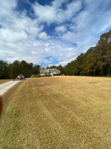 Mowing for Cowboys Lawn Care & Pressure/Soft Washing in Carrollton, Georgia