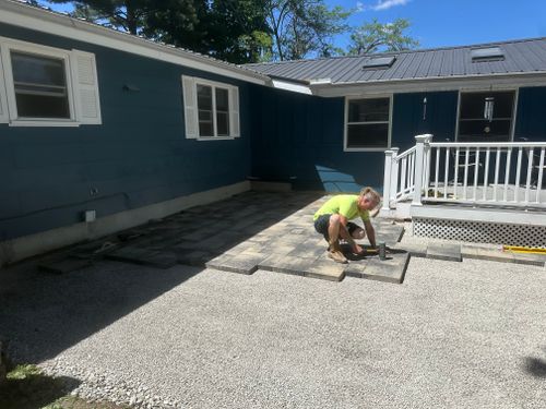 Landscape Installation for Mayfield Landscaping in Staunton, IL