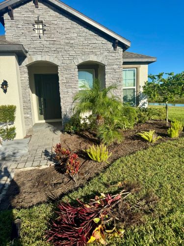 Landscaping for Shoreside Property Services in Apollo Beach, FL