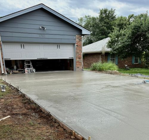 Concrete Services Patio,Driveways,sidewalks for Divine Landscaping  in Stillwater, OK