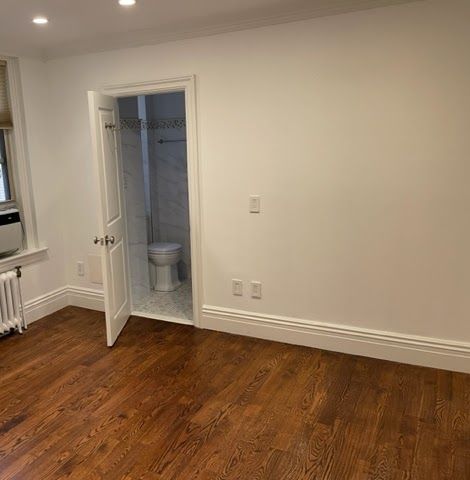 Wallpaper Removal for Michael J Mahoney Painting & Wallpapering in Manhattan, NY