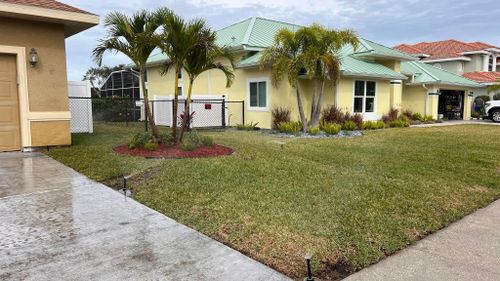 Full scale landscape designing and installations for Isaiah Simmons Construction and Landscaping LLC in Brevard County, Florida