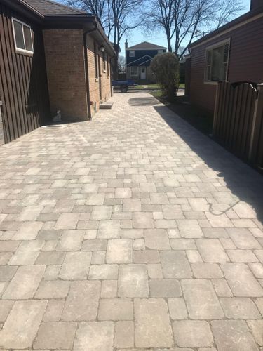 Patio Design & Construction for Alvarez Pavingstone INC. in Lyons, IL