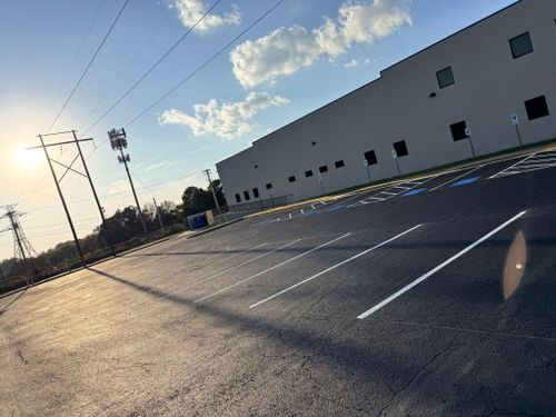 Asphalt Maintenance for Straight Line Striping in Little Rock, AR