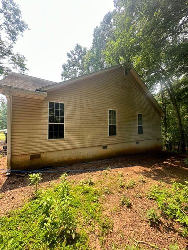 Mowing for Cowboys Lawn Care & Pressure/Soft Washing in Carrollton, Georgia