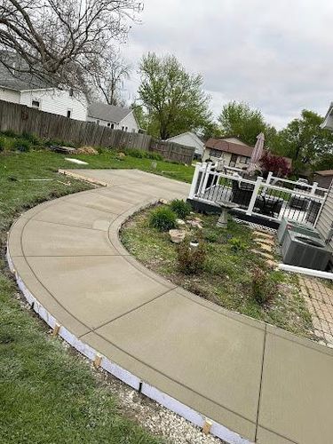 Sidewalk Installation for Walker Concrete LLC in Kahoka, MO