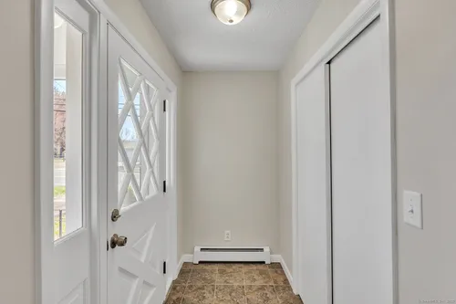 Under Contract: 419 Main St, Somers, CT 06071 for Nelson Foss - Realtor in South Windsor, CT