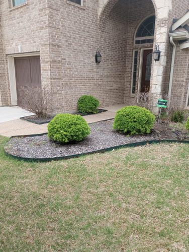 Mowing for Emergency Yard Care LLC in Waxahachie, TX