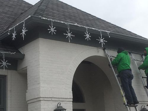 Light Installation for Christmas Light Installers in Indianapolis, IN