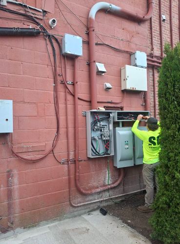 Emergency Electrical Services for Freedom Electric in Windham, OH