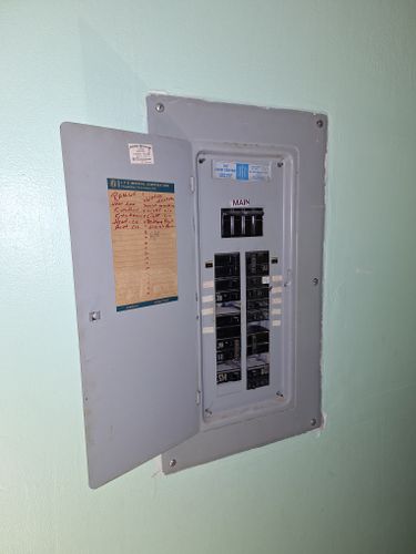  for Flash Gordon Electric LLC in Hope Mills, NC