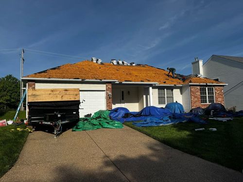  for Lookup Roofing LLC in O'Fallon, MO