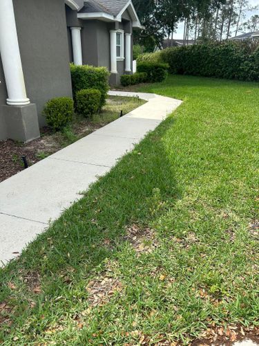 All Photos for Estrada All Pro Lawn Service in Auburndale, Florida