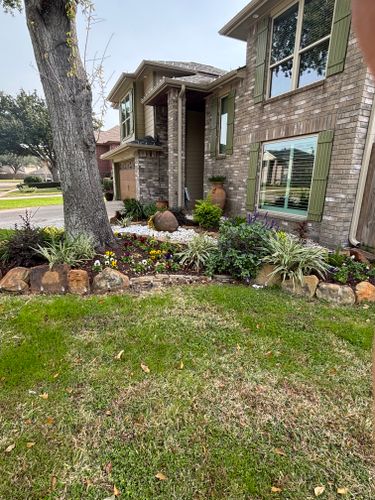 Lawn Maintenance for Texas Lawn & Sprinkler Co. in Houston, TX