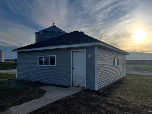 Interior Remodeling for Kong Construction INC in Dwight, IL