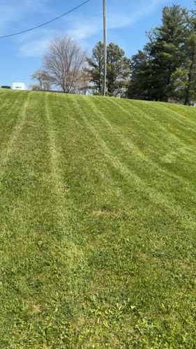 Landscaping for Gullion’s Lawn and Landscaping in DeMossville, KY